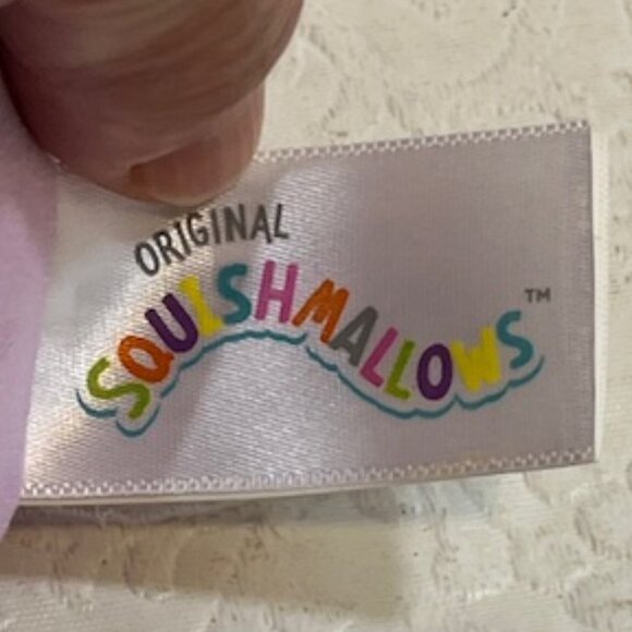 Original Squishmallows Svenja the Axolotl Christmas Mini Plush Toy Purple - Picture 6 of 9